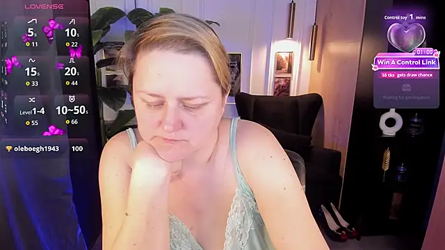 ScarlettSoft Live XXX Chat