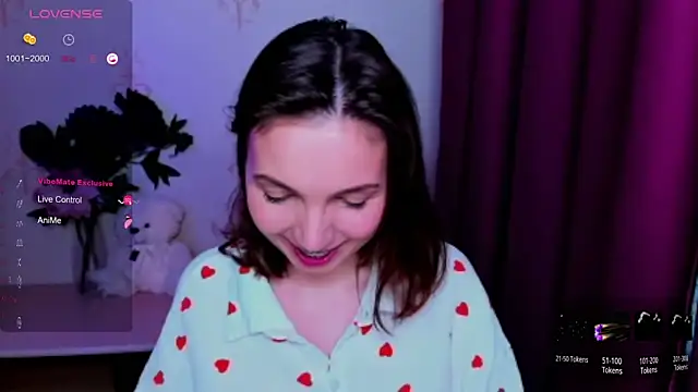 KindHazelHere_ live XXX chat