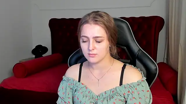 EllaBells' Live XXX Chat