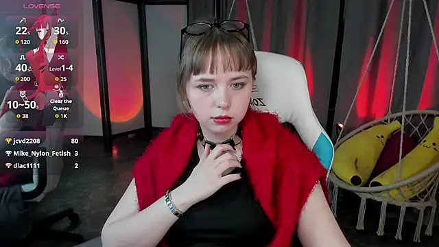 LeonaHicks Adlı Modelin Canlı XXX Sohbeti