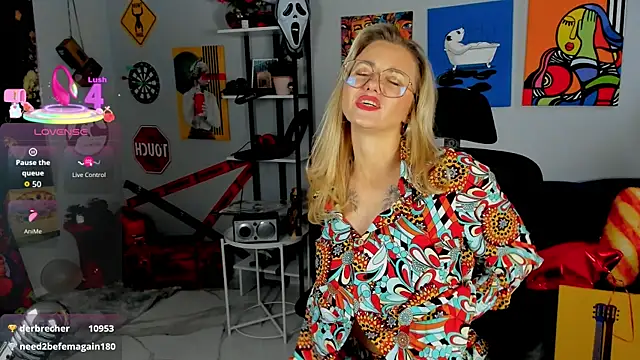LadyIzabel Adlı Modelin Canlı XXX Sohbeti