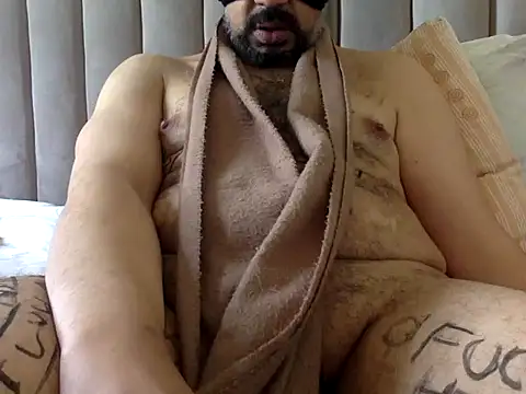 XXX chat uživo modela CaiBull