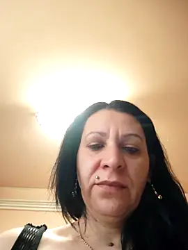 XXX chat uživo modela SugarDiamonds