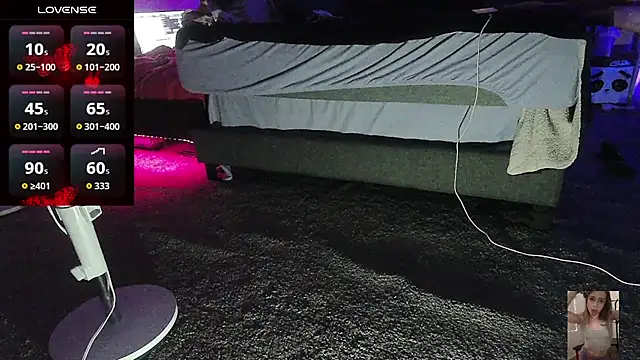 Blondiewithanass' Live XXX Chat