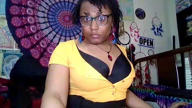 XXX chat uživo modela GardeniaFields