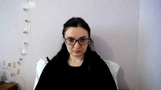 Shiny_gine Adlı Modelin Canlı XXX Sohbeti