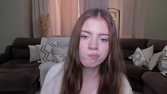 Erica_Kiss: απευθείας συνομιλία ΧΧΧ