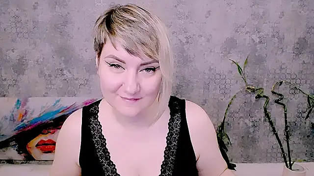 Djullia Adlı Modelin Canlı XXX Sohbeti