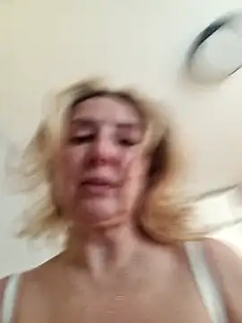 XXX chat uživo modela MariaRichi_