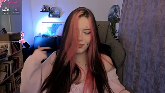 CoraMiel Chat XXX live