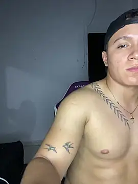 Chatroom XXX en direct de alpha_atlas