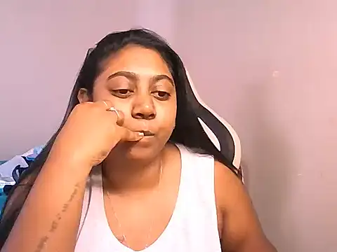 Živý XXX chat Indian_Ruby99