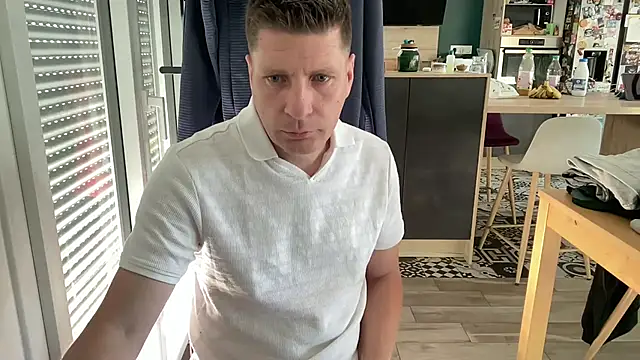 Minmoi1984 webcam show