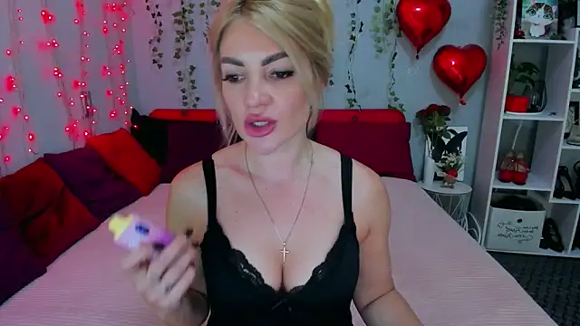 LunaBellucci Live XXX-chat