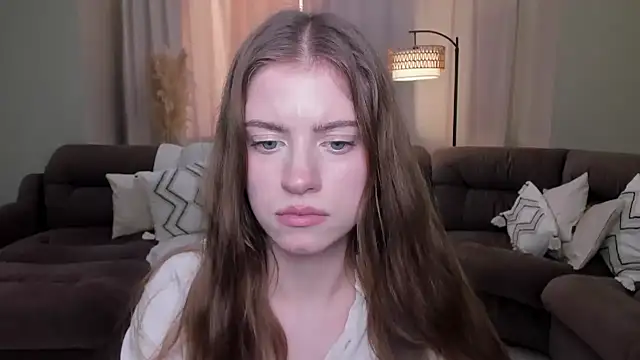 Erica_Kiss: απευθείας συνομιλία ΧΧΧ