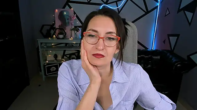 Chat +18 de UnaTerra ao vivo
