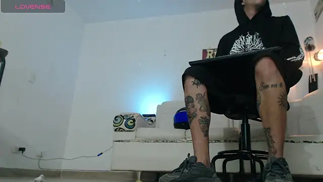 Chatroom XXX en direct de Thomasjons_