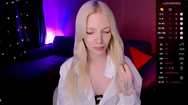XXX chat uživo modela AnyaTaylor_