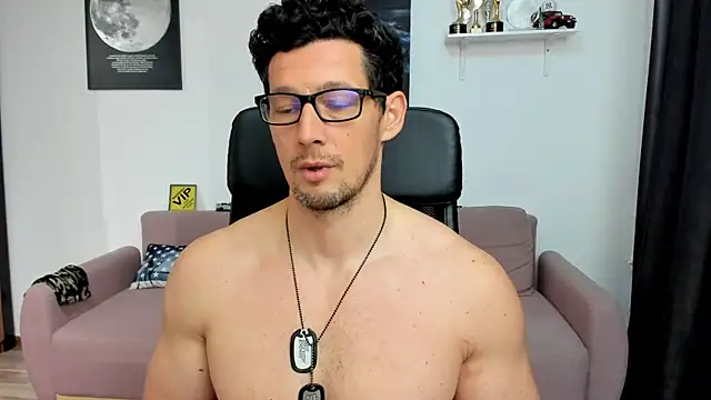 BrutusK08's Webcam Show