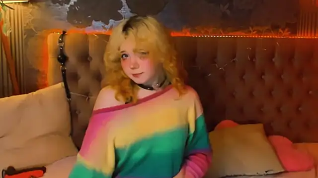 XXX chat uživo modela EmilyAngells