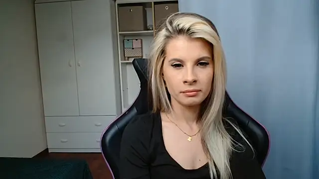KristineGlow's Live XXX Chat