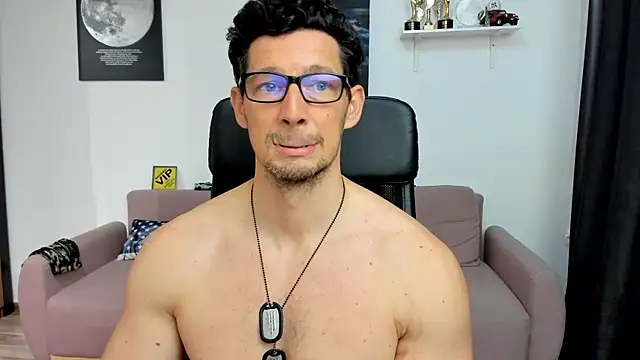 Chat +18 de BrutusK08 ao vivo