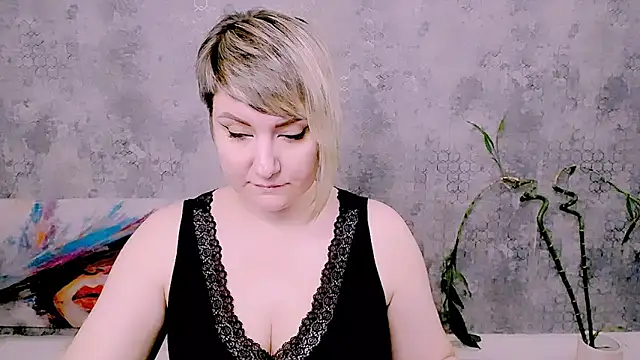 Chatroom XXX en direct de Djullia