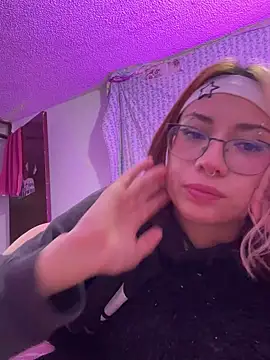 Živý XXX chat kittymiauu444