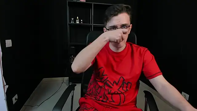 FelixStarkk 라이브 XXX 채팅