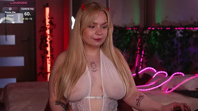 دردشة LisaLove3 الجنسية المباشرة