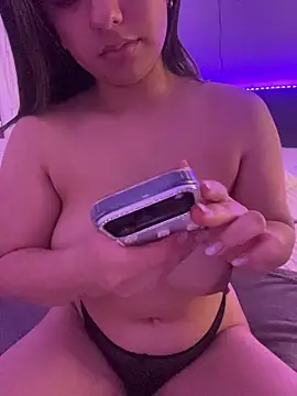 Lusty_Lunaa Live XXX-chat