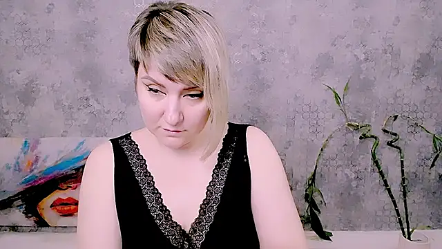Djullia – Naživo XXX chat