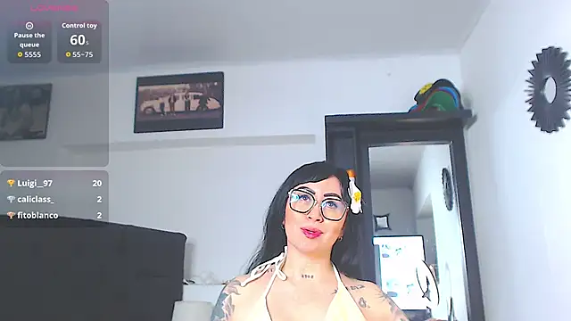 XXX chat uživo modela Vicky_hotmilf