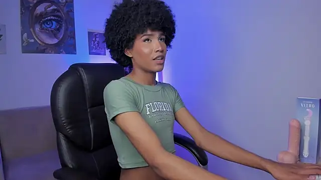 NaomiSaenz_'s Live XXX Chat