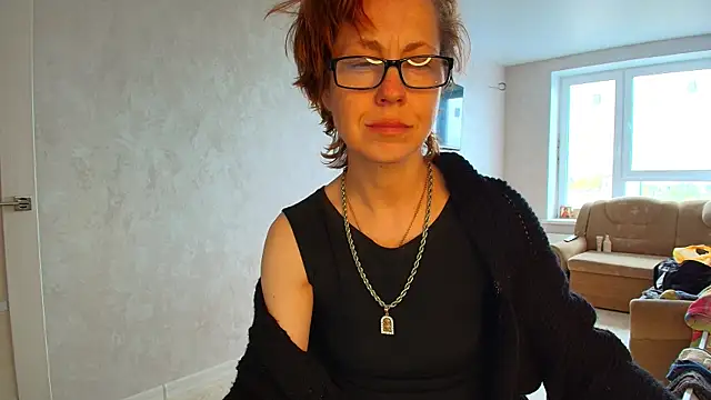 LioraWeiss' Live XXX Chat