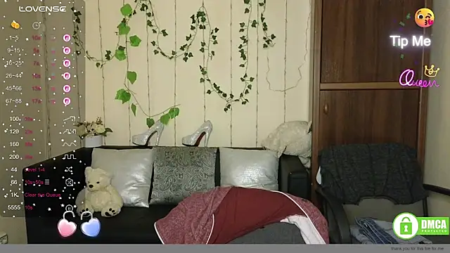 Chat +18 de Alicia_love00 ao vivo
