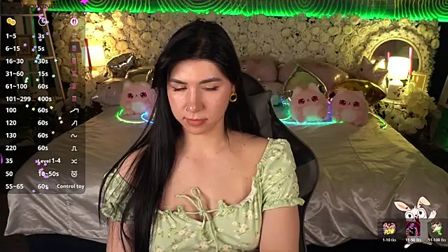 EmilyCandyy 现场XXX聊天