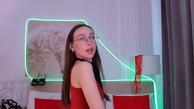 Emily_Simon Live XXX-Chat