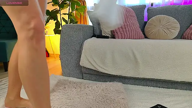 SereneRhodes Adlı Modelin Canlı XXX Sohbeti