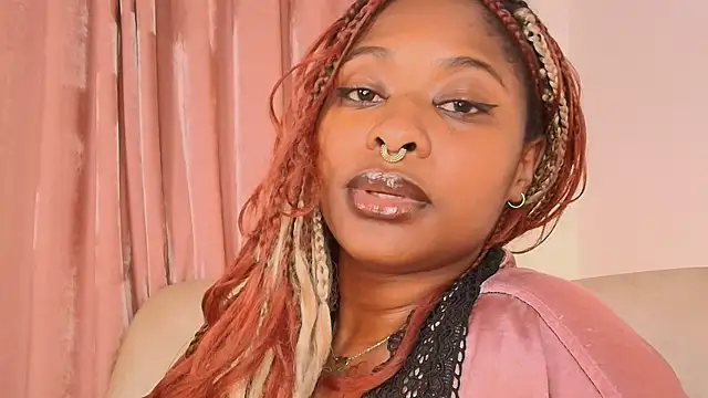 justnala_ Adlı Modelin Canlı XXX Sohbeti