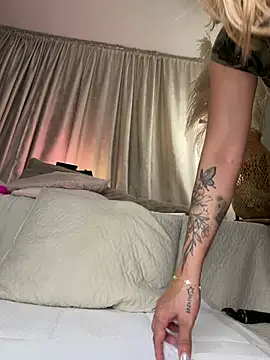 ameliaa_lov3's Live XXX Chat