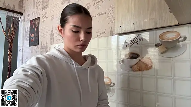 MarylnMonnier 现场XXX聊天