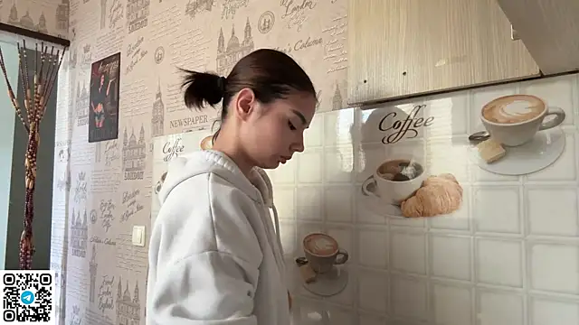 MarylnMonnier Adlı Modelin Canlı XXX Sohbeti