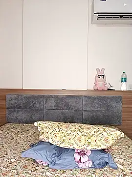 sexygirl889 现场XXX聊天