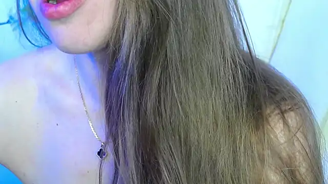 Chat +18 de Brandy_Gem ao vivo