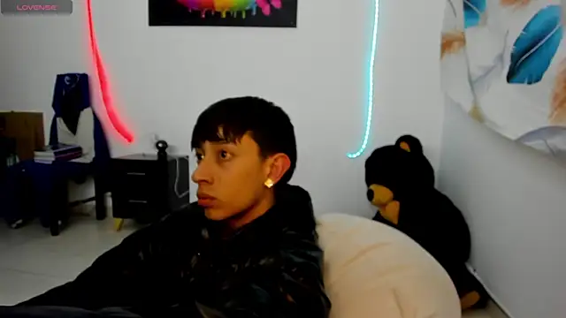 XXX chat uživo modela caos_mod