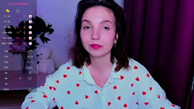 Chat XXX Live KindHazelHere_