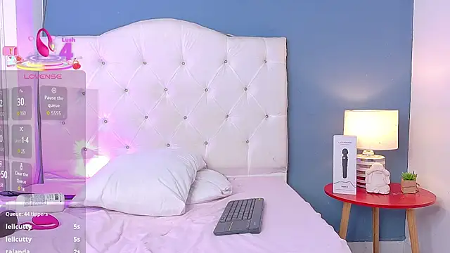 LizetteKitty live XXX chat