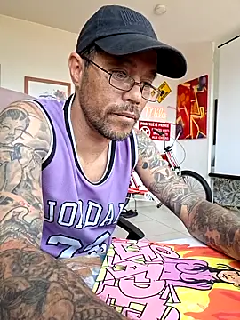 Mr_Graffitimile's Live XXX Chat