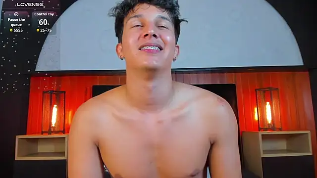 Leo_Savage_ 在線直播表演